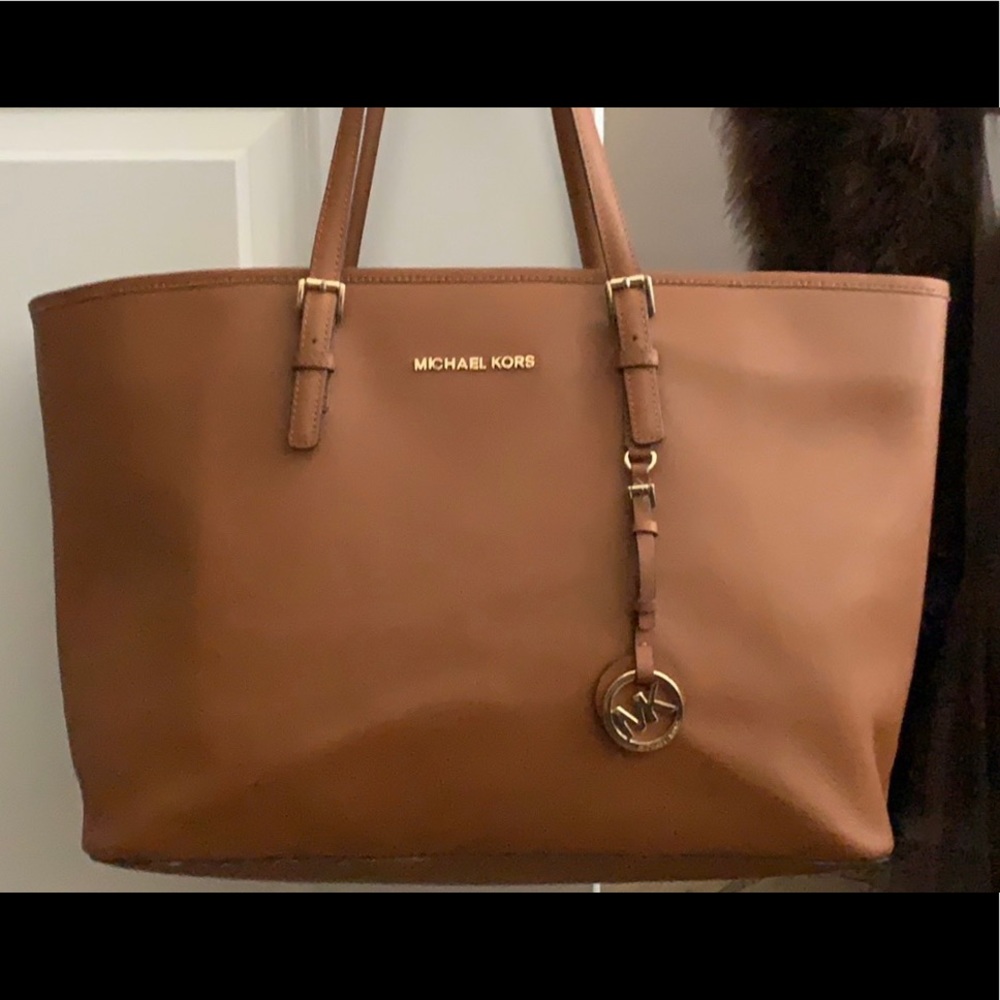 Michael Kors Jet Set tote